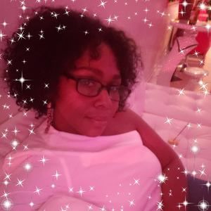 Meet your Posher, Katina